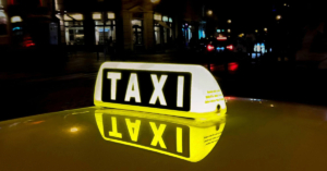 Dubai Taxi vs Uber & Careem – Prices, Tips & Comparison