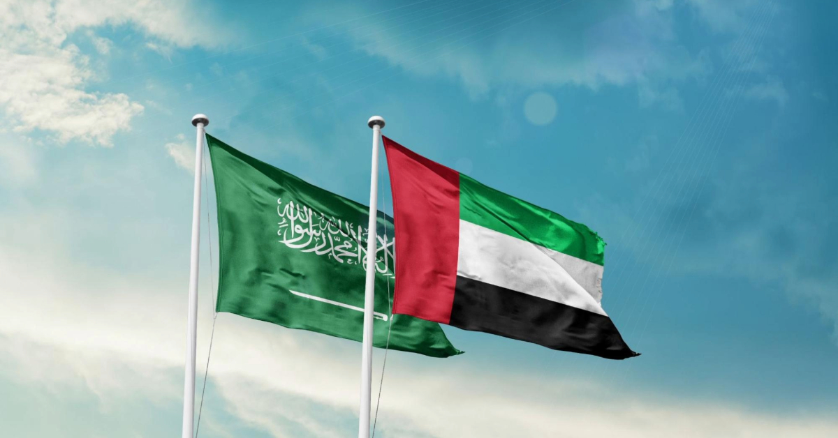 Saudi Arabia vs UAE Lifestyle 2025 – Cost, Culture, & Living Differences