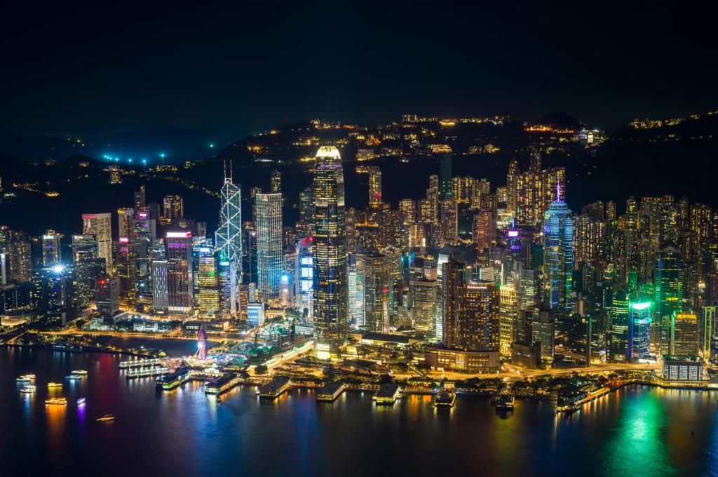 Hong Kong Buyers in UAE Real Estate: Market Trends 2026