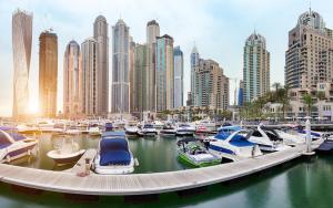 Budget vs Luxury Apartments Dubai 2026 — Cost & Lifestyle