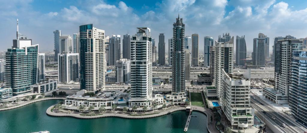 Waterfront Living in Dubai — 2026 Price Premiums and Lifestyle Reality