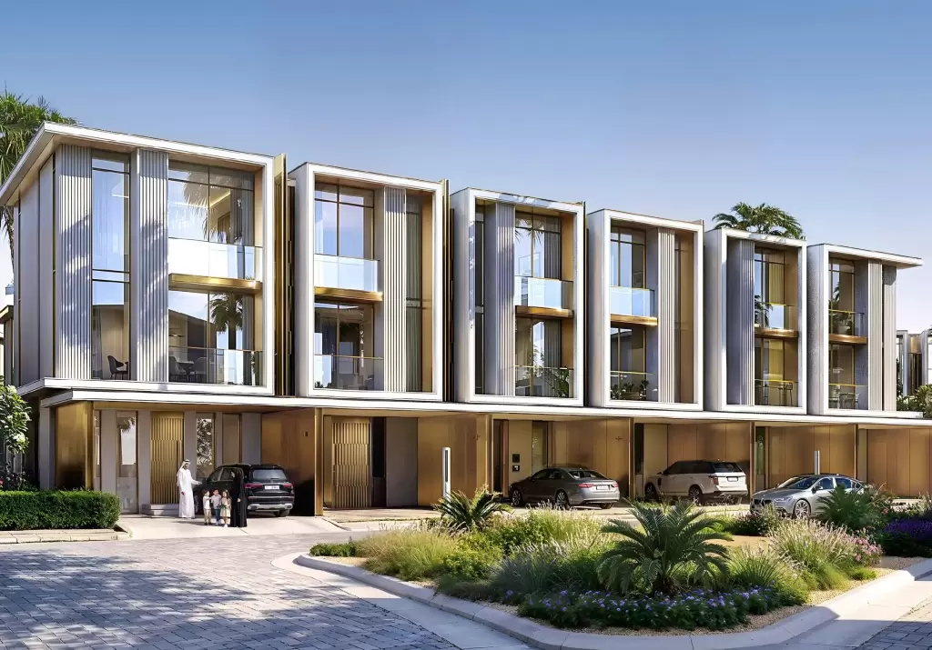 TILAL BINGHATTI — Exterior